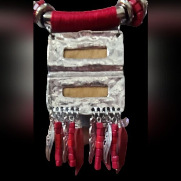PARIS Necklace Ethnic Tribal Statement Solid Reversible Red & Silver - Picture 6 of 13